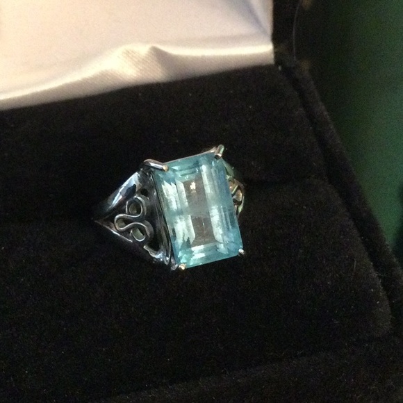 Rare Genuine Aquamarine Ring - Picture 11 of 14